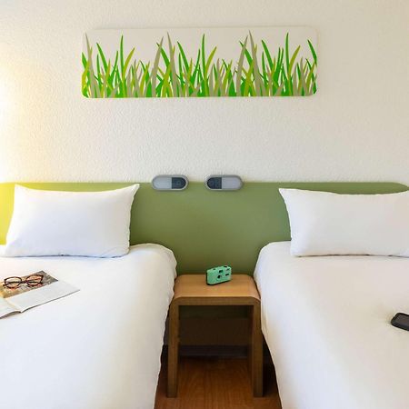 Ibis Budget Compiegne Centre-Ville Luaran gambar